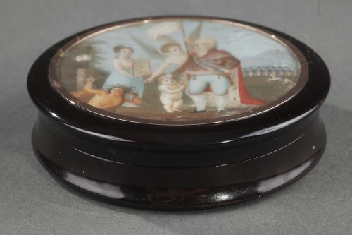XIXe siècle - Boite en écaille et miniature représentant le roi Jean VI de Portugal