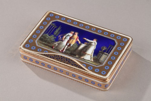 Objects of Vertu  - Rectangular late 18th century enamelled gold box.