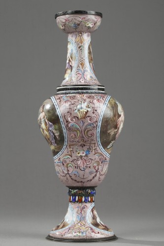 19th century Vienna Enamel vase  HERMAN BÖHM - 