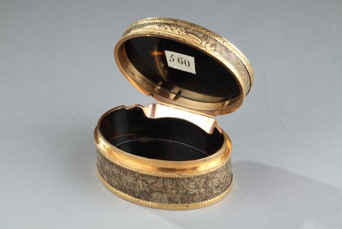 Tabatière en or, écaille et miniature Elisabeth Auguste de Palatinat - Ouaiss Antiquités