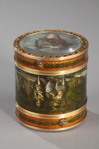 XVIIIe siècle - Boite à portraits. or, miniature et vernis signée Bardin