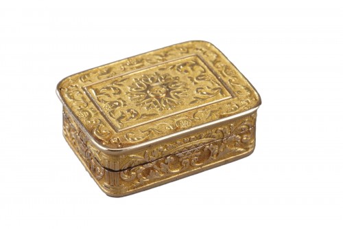 Rectangular, gold vinaigrette early 19th century