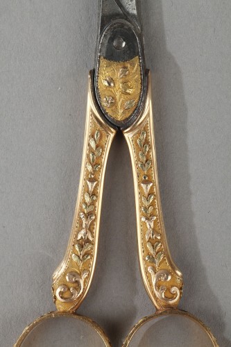 18th century gold sewing set with wax case - Louis XVI