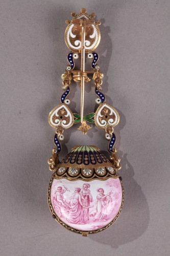 Gold and enamel watch, viennese craftsmanship circa 1860-1870 - 