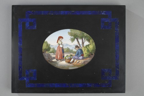 Large black marble plate, lapis lazuli, and micromosaic. mid-19th century - Objects of Vertu Style Restauration - Charles X