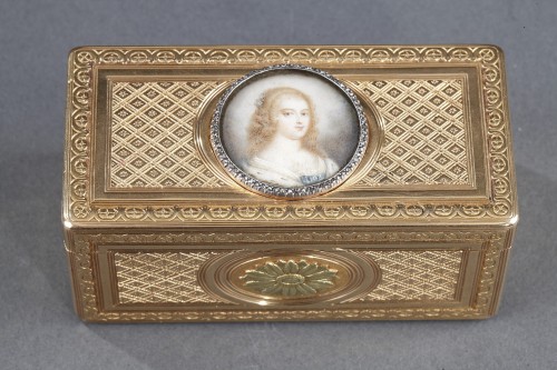 Antiquités - Tabatière or et miniature d'époque Louis XV - Tiron de Nanteuil 1763