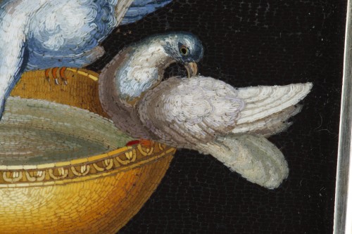 Antiquités - Plaque en micro-mosaïque "les colombes du Capitole" Début du XIXe siècle