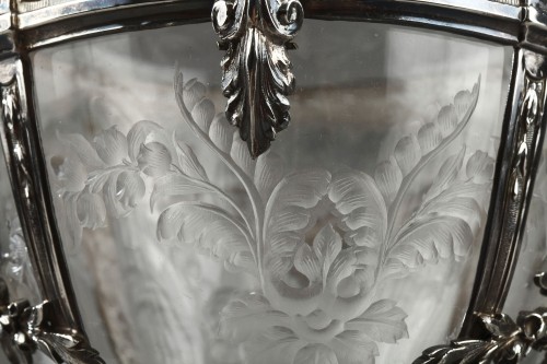 Antiquités - Edmond Tétard - Paire de carafe en argent et cristal gravé