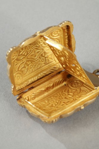 Louis-Philippe - Mid-19th Century Gold Vinaigrette and ring