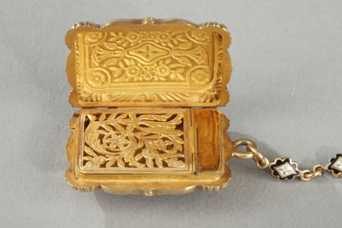 Antiquités - Mid-19th Century Gold Vinaigrette and ring