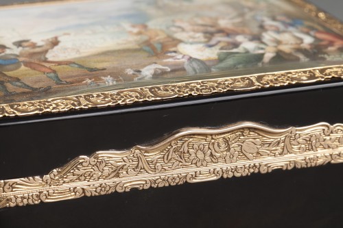 Antiquités - A Tortoiseshell, gold snuff box signed Louis-Nicolas VAN BLARENBERGHE (1716-1794)