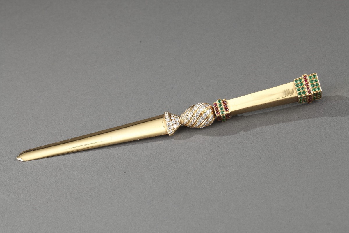 Gold paper knife with diamond, emerald and rubis - Ref.80517