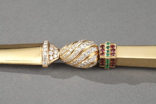 Antiquités - Coupe-papier en or, diamants, émeraudes et rubis
