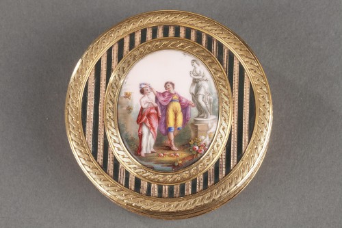 Louis XV - Boite en or, émail, écaille et vernis époque Louis XV