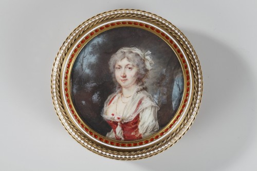Objects of Vertu  - Gold and enamel bonbonniere with miniature on ivory