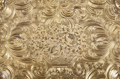 Grande boite en or ciselée Hanau,  milieu du XIXe siècle - Ouaiss Antiquités