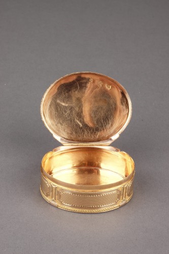Louis XVI - Gold snuffbox