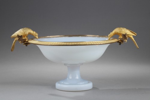 Early 19th Century Opaline Crystal Cup With doves. - Glass & Crystal Style Restauration - Charles X