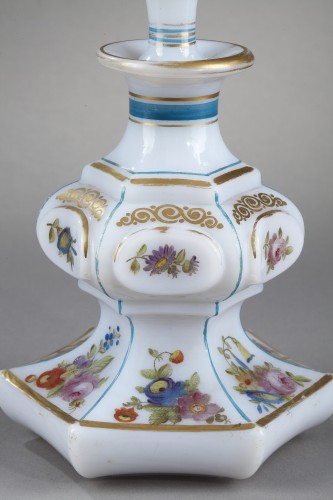 Mid-19th century opaline flask with bouquet of flowers - 
