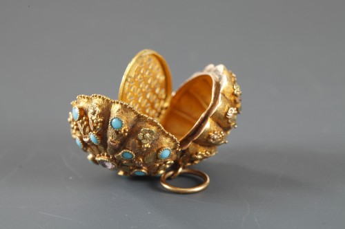 19th century - Early 19th Century Gold,Turquoise and rubis Vinaigrette