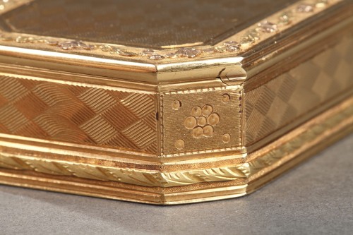 Antiquités - Gold Snuff box Late 18th century