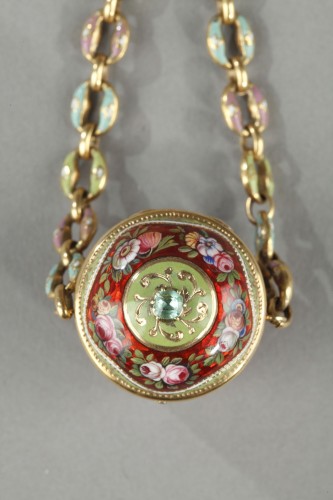 Objects of Vertu  - An early 19th century gold and enamel vinaigrette, chain, and ring