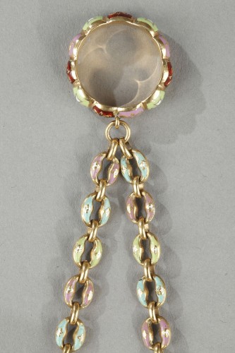 19th century - An early 19th century gold and enamel vinaigrette, chain, and ring