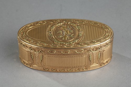 Tabatière en or. Epoque Louis XVI. 1780 - Objets de Vitrine Style Louis XVI