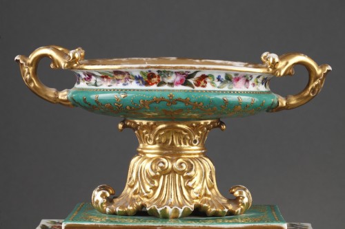 Antiquités - Pendule Borne en porcelaine, milieu du XIXe siècle