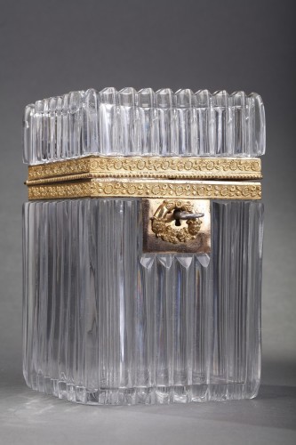 Verrerie, Cristallerie  - Coffret en cristal et monture bronze doré Charles X