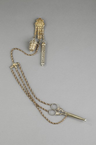 Early 19th century silver gilt chatelaine - Antique Jewellery Style Restauration - Charles X