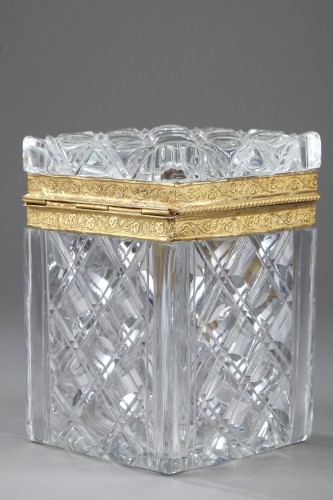 Rectangular shaped box with blown and cut crystal - Restauration - Charles X