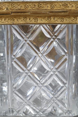 Restauration - Charles X - Rectangular shaped box with blown and cut crystal