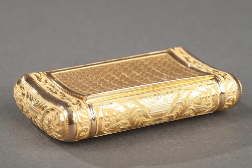 Objects of Vertu  - An early 19th century French gold snuff-box