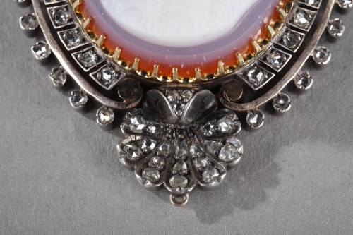 Bijouterie, Joaillerie Pendentif, Collier - Camée agate, or et diamants XIXe siècle