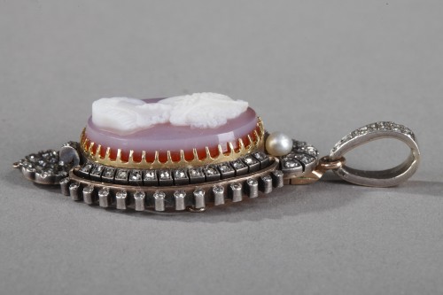 Antiquités - Camée agate, or et diamants XIXe siècle
