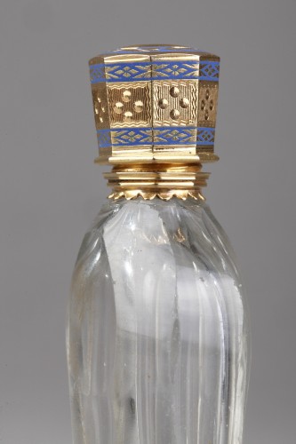 Empire - Empire Gold and enamelled scent bottle