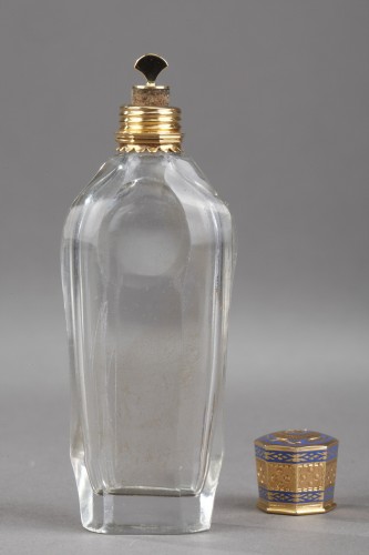 Antiquités - Empire Gold and enamelled scent bottle