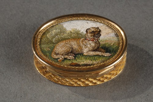 Vinaigrette en or et micro-mosaïque, début du XIXe siècle - Atelier A.Aguatti - Objets de Vitrine Style Empire