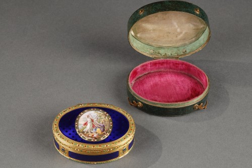Objects of Vertu  - Exceptional 18th century enamelled gold box