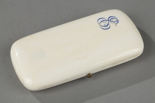 19th-century Gold and ivory sewing case - 
