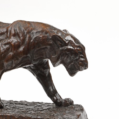  - Albert HARGER (1857-1940) - Lionne en marche