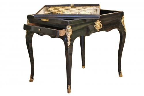 Ebony and blackened pear wood game table