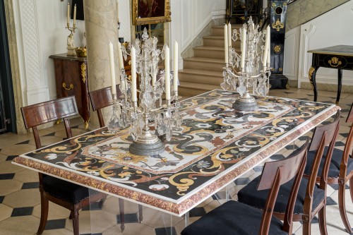 Table en marqueterie de marbre - Galerie Pellat de Villedon