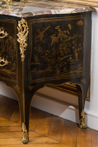 Mobilier Commode - Impressionnante commode en laque de Chine d'époque Louis XV