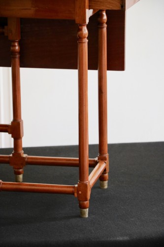 18th century - Mahogany gateleg table, late 18th century