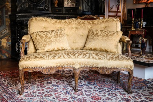 Antiquités - Stunning Regence period concave sofa