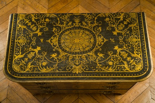 Antiquités - Rare commode with Bérain-style decoration in imitation of Boulle marquetry