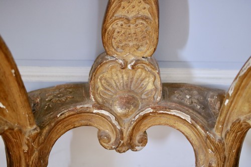 Console en bois doré et sculpté - Régence