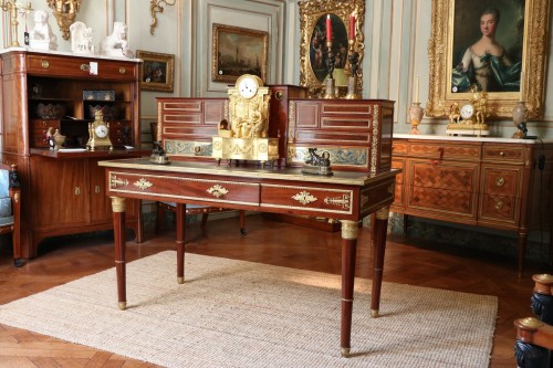 Antiquités - Bureau à gradin d'époque Empire